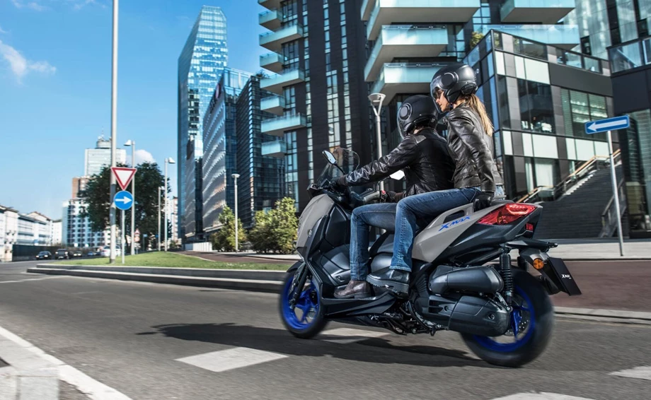 Verleihmotorrad Yamaha XMAX 300 vom Händler Zweirad Mildner Bild 14: Verleihmotorrad Yamaha XMAX 300 vom Händler Zweirad Mildner