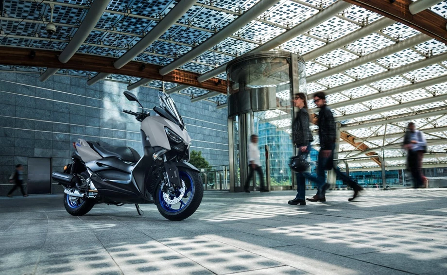 Verleihmotorrad Yamaha XMAX 300 vom Händler Zweirad Mildner Bild 18: Verleihmotorrad Yamaha XMAX 300 vom Händler Zweirad Mildner