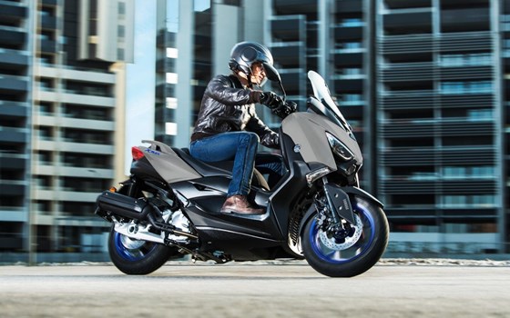 Verleihmotorrad Yamaha XMAX 300 vom Händler Zweirad Mildner - Bild 7 Verleihmotorrad Yamaha XMAX 300 vom Händler Zweirad Mildner - Bild 7
