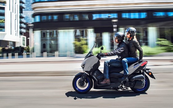 Verleihmotorrad Yamaha XMAX 300 vom Händler Zweirad Mildner - Bild 8 Verleihmotorrad Yamaha XMAX 300 vom Händler Zweirad Mildner - Bild 8