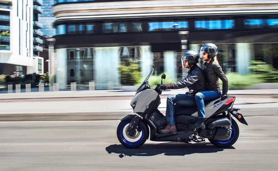 Verleihmotorrad Yamaha XMAX 300 vom Händler Zweirad Mildner Bild 8: Verleihmotorrad Yamaha XMAX 300 vom Händler Zweirad Mildner