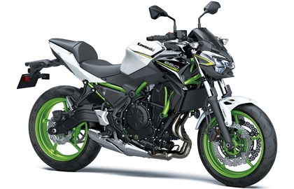 Leihmotorrad Kawasaki Z650