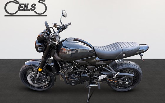 Verleihmotorrad Kawasaki Z900 RS Black Ball Edition vom Händler Hartmut Eils Motorradhandel - Bild 5