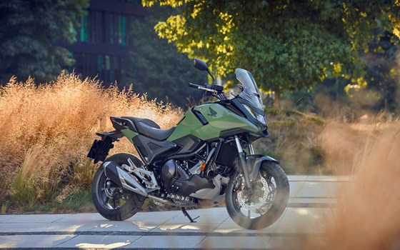 Verleihmotorrad Honda NC750X DCT vom Händler Motorrad Bolte - Bild 6 Verleihmotorrad Honda NC750X DCT vom Händler Motorrad Bolte - Bild 6