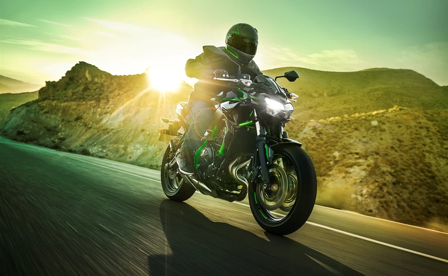 Verleihmotorrad Kawasaki Z650 vom Händler Motorrad Center Nord Bild 6: Verleihmotorrad Kawasaki Z650 vom Händler Motorrad Center Nord