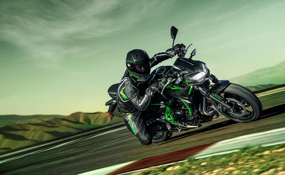 Verleihmotorrad Kawasaki Z650 vom Händler Motorrad Center Nord Bild 7: Verleihmotorrad Kawasaki Z650 vom Händler Motorrad Center Nord