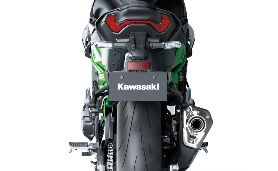 Verleihmotorrad Kawasaki Z900 vom Händler Motorrad Center Nord Bild 6: Verleihmotorrad Kawasaki Z900 vom Händler Motorrad Center Nord
