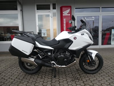 NT1100 DCT