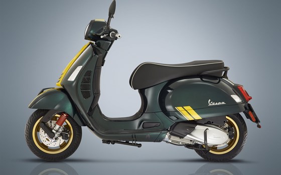 Verleihmotorrad Vespa GTS 300 Super Racing Sixties vom Händler ERRO MOTO - Bild 10