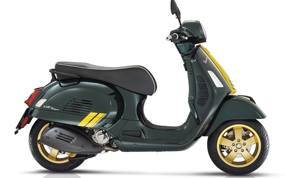 Verleihmotorrad Vespa GTS 300 Super Racing Sixties vom Händler ERRO MOTO - Bild 11