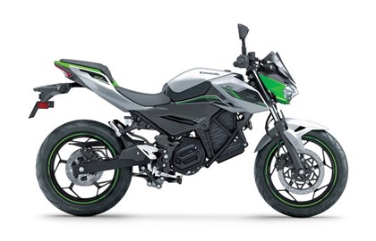 Leihmotorrad Kawasaki Z e-1