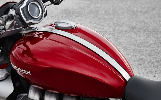 Verleihmotorrad Triumph Rocket 3 R vom Händler Triumph Emsland - Hertrampf Racing - Bild 9 Verleihmotorrad Triumph Rocket 3 R vom Händler Triumph Emsland - Hertrampf Racing - Bild 9