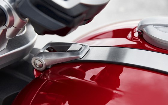 Verleihmotorrad Triumph Rocket 3 R vom Händler Triumph Emsland - Hertrampf Racing - Bild 11 Verleihmotorrad Triumph Rocket 3 R vom Händler Triumph Emsland - Hertrampf Racing - Bild 11