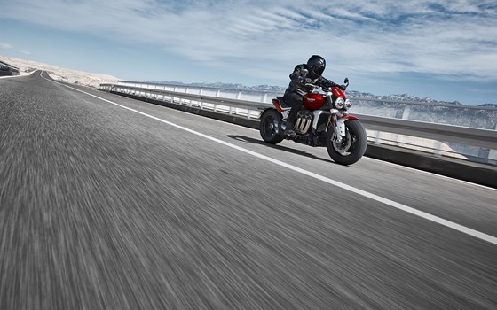 Verleihmotorrad Triumph Rocket 3 R vom Händler Triumph Emsland - Hertrampf Racing - Bild 13 Verleihmotorrad Triumph Rocket 3 R vom Händler Triumph Emsland - Hertrampf Racing - Bild 13