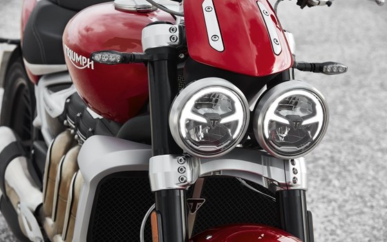 Verleihmotorrad Triumph Rocket 3 R vom Händler Triumph Emsland - Hertrampf Racing - Bild 4 Verleihmotorrad Triumph Rocket 3 R vom Händler Triumph Emsland - Hertrampf Racing - Bild 4