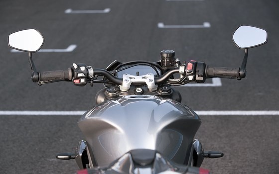Verleihmotorrad Triumph Street Triple 765 RS vom Händler Triumph Emsland - Hertrampf Racing - Bild 14 Verleihmotorrad Triumph Street Triple 765 RS vom Händler Triumph Emsland - Hertrampf Racing - Bild 14