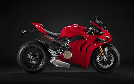 Verleihmotorrad Ducati Panigale V4 S vom Händler Triumph Emsland - Hertrampf Racing - Bild 2 Verleihmotorrad Ducati Panigale V4 S vom Händler Triumph Emsland - Hertrampf Racing - Bild 2