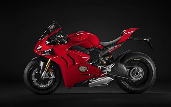 Verleihmotorrad Ducati Panigale V4 S vom Händler Triumph Emsland - Hertrampf Racing - Bild 1 Verleihmotorrad Ducati Panigale V4 S vom Händler Triumph Emsland - Hertrampf Racing - Bild 1