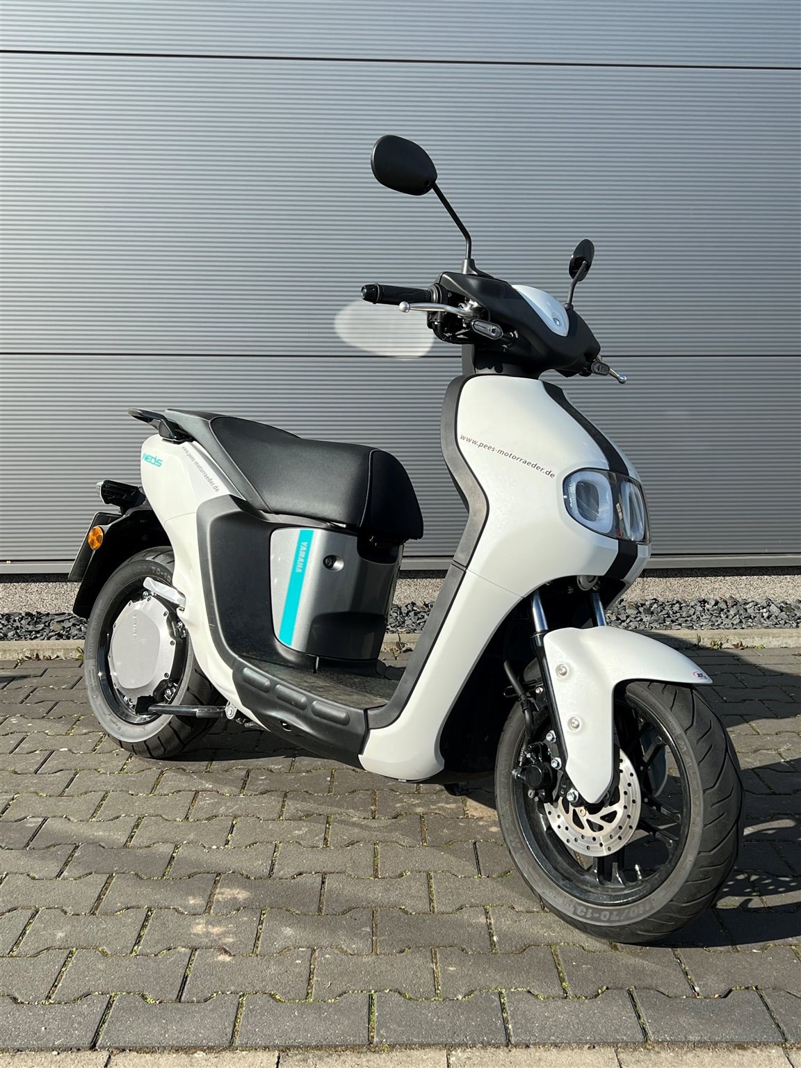 Yamaha NEO's