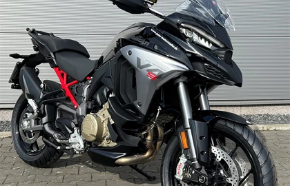 Leihmotorrad Ducati Multistrada V4 S Leihmotorrad Ducati Multistrada V4 S