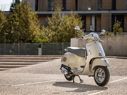 Vespa GTS 125