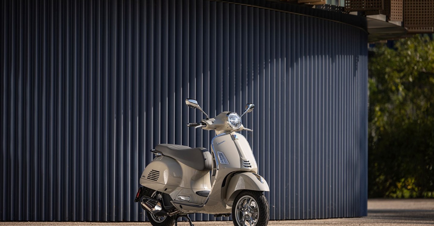 Verleihmotorrad Vespa GTS 125 vom Händler hmf Motorräder GmbH
