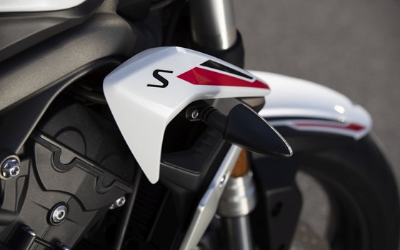 Verleihmotorrad Triumph Street Triple S A2 vom Händler Triumph Emsland - Hertrampf Racing - Bild 17 Verleihmotorrad Triumph Street Triple S A2 vom Händler Triumph Emsland - Hertrampf Racing - Bild 17