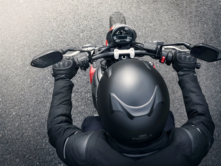 Verleihmotorrad Triumph Trident 660 vom Händler Kfz- und Zweirad-Technik Marcel Schmidt Bild 6: Verleihmotorrad Triumph Trident 660 vom Händler Kfz- und Zweirad-Technik Marcel Schmidt