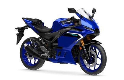 Leihmotorrad Yamaha R3