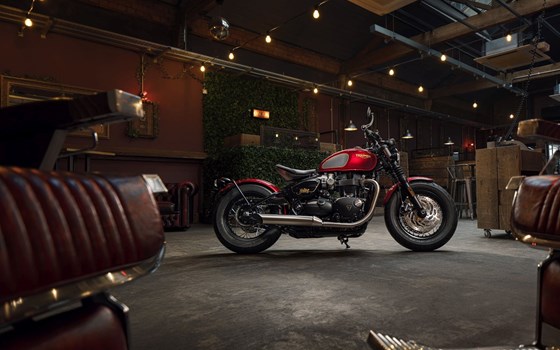 Verleihmotorrad Triumph Bonneville Bobber vom Händler Klingenberger Kehl GbR - Bild 19 Verleihmotorrad Triumph Bonneville Bobber vom Händler Klingenberger Kehl GbR - Bild 19