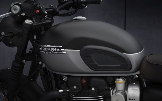 Verleihmotorrad Triumph Bonneville T120 Black vom Händler Klingenberger Kehl GbR - Bild 15 Verleihmotorrad Triumph Bonneville T120 Black vom Händler Klingenberger Kehl GbR - Bild 15
