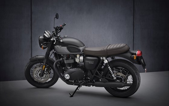 Verleihmotorrad Triumph Bonneville T120 Black vom Händler Klingenberger Kehl GbR - Bild 7 Verleihmotorrad Triumph Bonneville T120 Black vom Händler Klingenberger Kehl GbR - Bild 7
