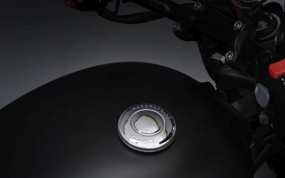 Verleihmotorrad Triumph Bonneville T120 Black vom Händler Klingenberger Kehl GbR - Bild 8 Verleihmotorrad Triumph Bonneville T120 Black vom Händler Klingenberger Kehl GbR - Bild 8