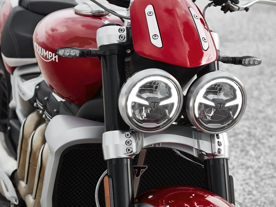Verleihmotorrad Triumph Rocket 3 R vom Händler Klingenberger Kehl GbR Bild 6: Verleihmotorrad Triumph Rocket 3 R vom Händler Klingenberger Kehl GbR