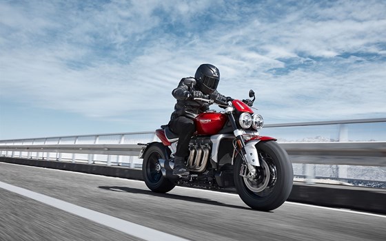 Verleihmotorrad Triumph Rocket 3 R vom Händler Klingenberger Kehl GbR - Bild 7 Verleihmotorrad Triumph Rocket 3 R vom Händler Klingenberger Kehl GbR - Bild 7