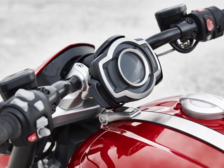 Verleihmotorrad Triumph Rocket 3 R vom Händler Klingenberger Kehl GbR Bild 9: Verleihmotorrad Triumph Rocket 3 R vom Händler Klingenberger Kehl GbR