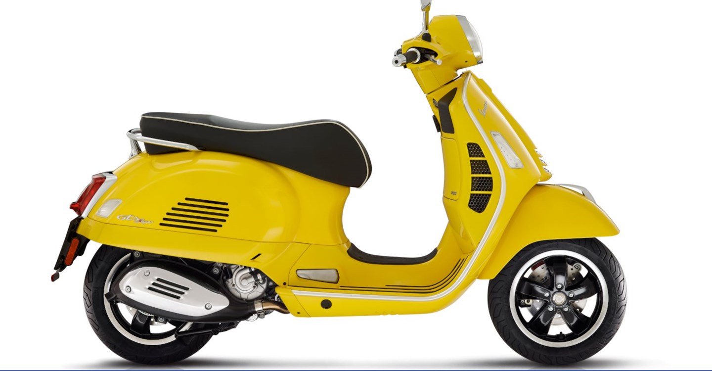 Verleihmotorrad Vespa GTS 125 vom Händler Motorrad Center Nord