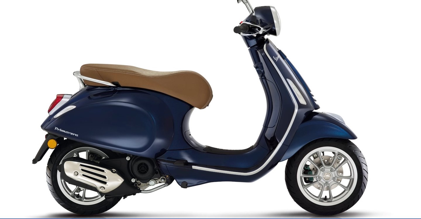 Verleihmotorrad Vespa Primavera 125 vom Händler Motorrad Center Nord