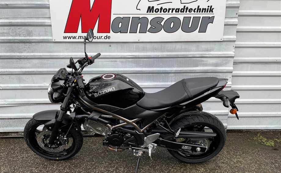Verleihmotorrad Suzuki SV650 vom Händler Mansour Motorradtechnik Bild 3: Verleihmotorrad Suzuki SV650 vom Händler Mansour Motorradtechnik