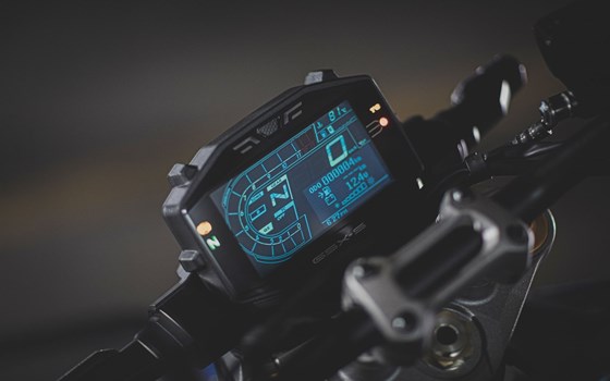 Verleihmotorrad Suzuki GSX-S1000 vom Händler Motorrad Rubin GmbH & Co.KG - Bild 7 Verleihmotorrad Suzuki GSX-S1000 vom Händler Motorrad Rubin GmbH & Co.KG - Bild 7