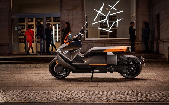 Verleihmotorrad BMW CE 04 vom Händler Euro Motors Graz Motorradhandels GmbH - Bild 26 Verleihmotorrad BMW CE 04 vom Händler Euro Motors Graz Motorradhandels GmbH - Bild 26