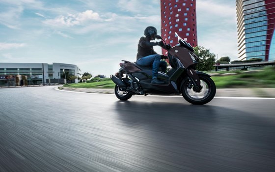 Verleihmotorrad Yamaha XMAX 125 vom Händler Motorrad Rubin GmbH & Co.KG - Bild 9 Verleihmotorrad Yamaha XMAX 125 vom Händler Motorrad Rubin GmbH & Co.KG - Bild 9
