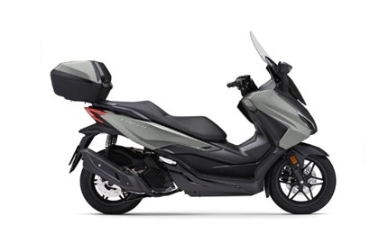 Leihmotorrad Honda Forza 125