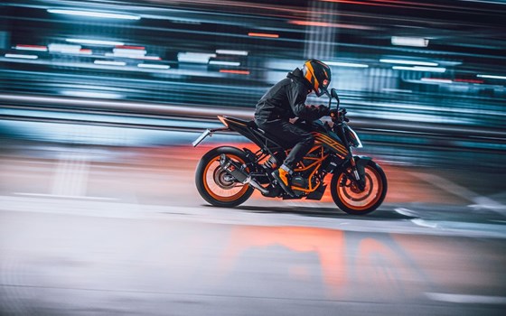 Verleihmotorrad KTM 125 Duke vom Händler Zweirad Unterberger GmbH - Bild 1 Verleihmotorrad KTM 125 Duke vom Händler Zweirad Unterberger GmbH - Bild 1