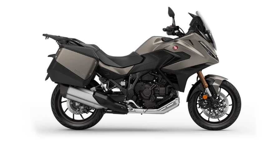 Verleihmotorrad Honda NT1100 DCT Electronic Suspension vom Händler Honda Semmler GbR Bild 1: Verleihmotorrad Honda NT1100 DCT Electronic Suspension vom Händler Honda Semmler GbR