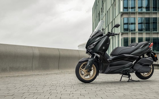 Verleihmotorrad Yamaha XMAX 300 Tech MAX vom Händler Munich-Bike-Factory - Bild 6