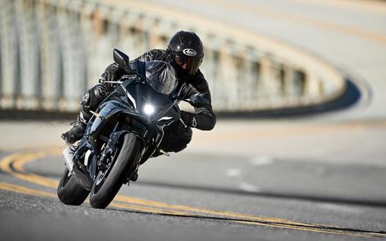 Verleihmotorrad Yamaha R7 vom Händler Munich-Bike-Factory - Bild 10