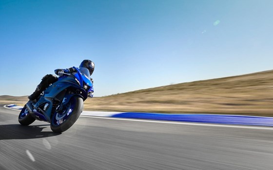 Verleihmotorrad Yamaha R7 vom Händler Munich-Bike-Factory - Bild 4