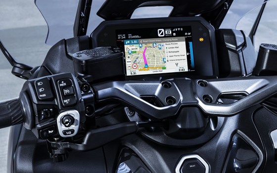 Verleihmotorrad Yamaha TMAX Tech MAX vom Händler Munich-Bike-Factory - Bild 14