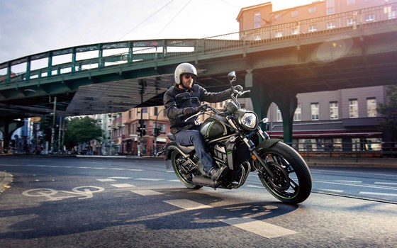 Verleihmotorrad Kawasaki Vulcan S vom Händler BOXENSTOP Motorradvertriebs GmbH - Bild 7 Verleihmotorrad Kawasaki Vulcan S vom Händler BOXENSTOP Motorradvertriebs GmbH - Bild 7
